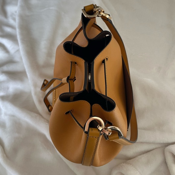 Michael Kors Bucket Bag - Picture 7 of 11